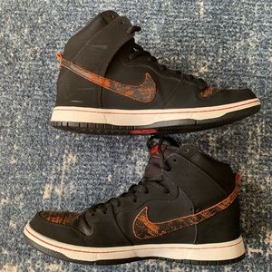 Nike Dunk SB Men’s Size 12 “Distressed Leather”